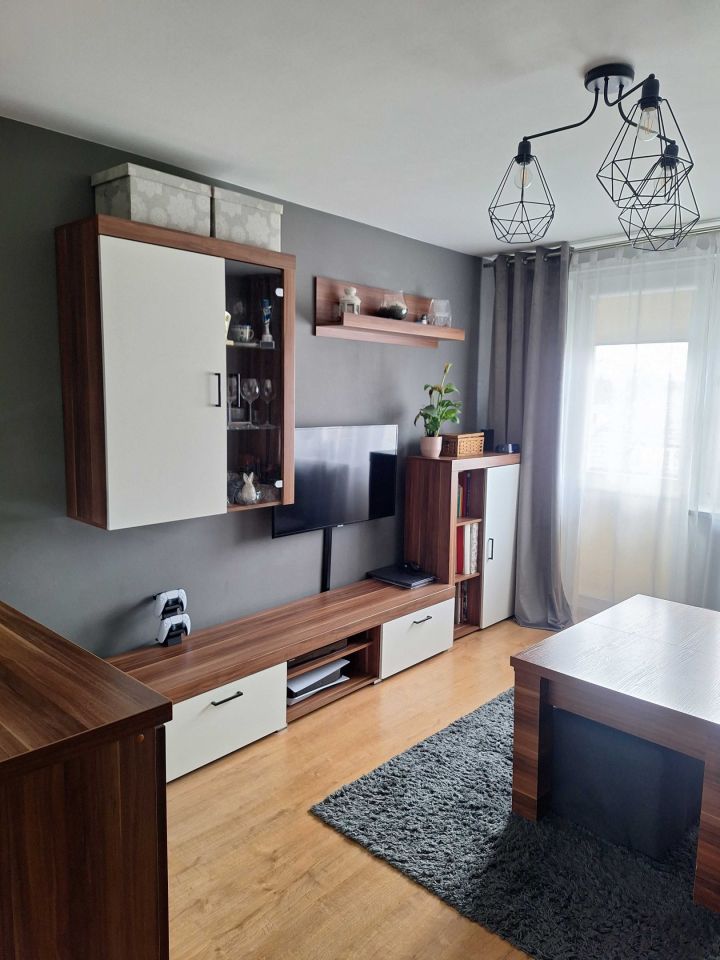 Mieszkanie 3-pokojowe Żyrardów Centrum. Zdjęcie 1