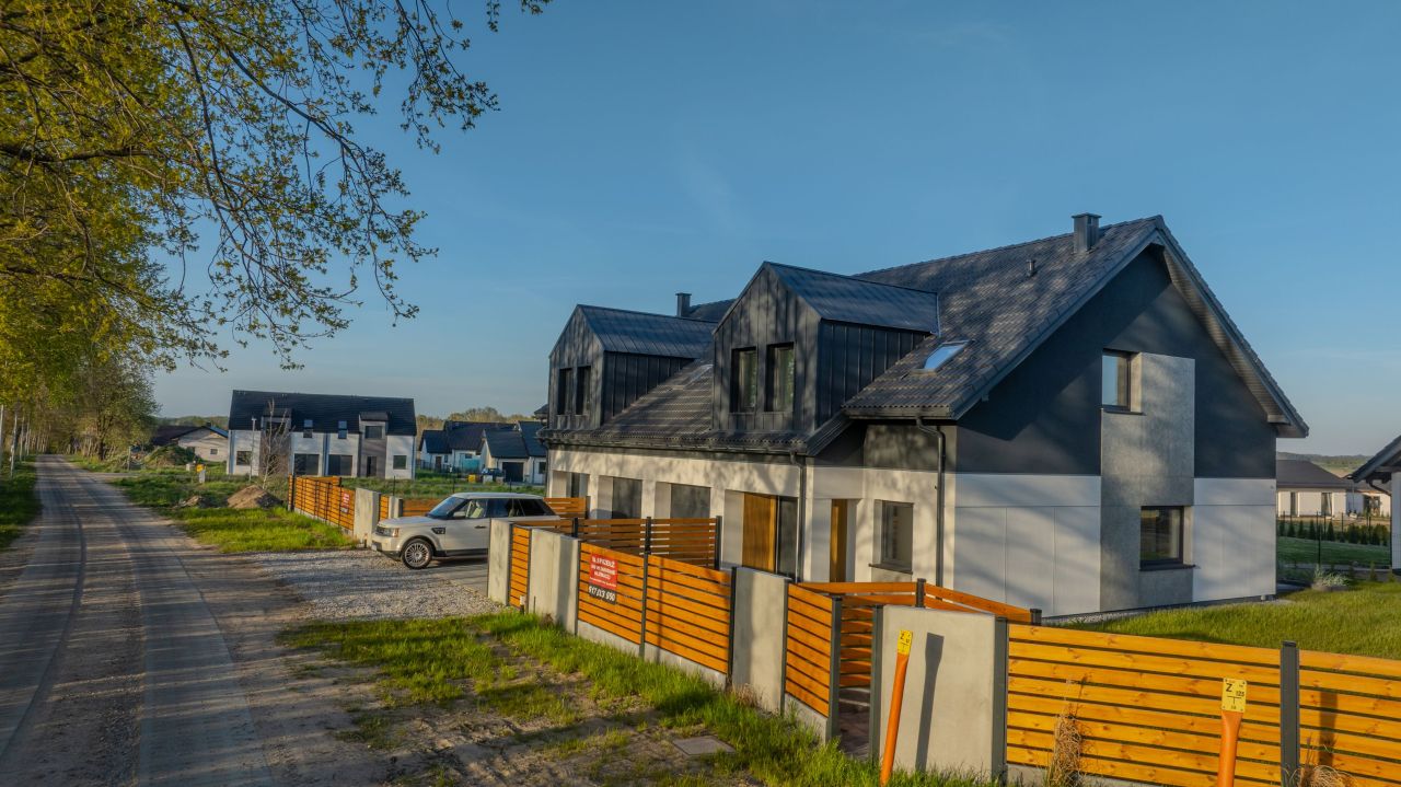 bliźniak, 5 pokoi Strzelinko Zamełowo, ul. Lawendowa. Zdjęcie 3