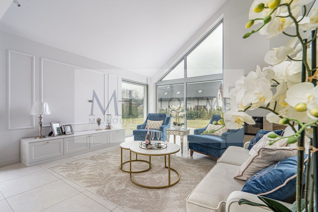 dom wolnostojący, 5 pokoi Rosanów. Zdjęcie 3