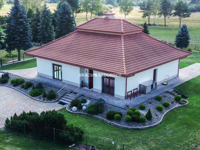 dom wolnostojący, 5 pokoi Niepołomice. Zdjęcie 2