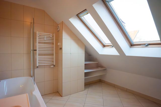 bliźniak, 6 pokoi Kołobrzeg Centrum. Zdjęcie 17