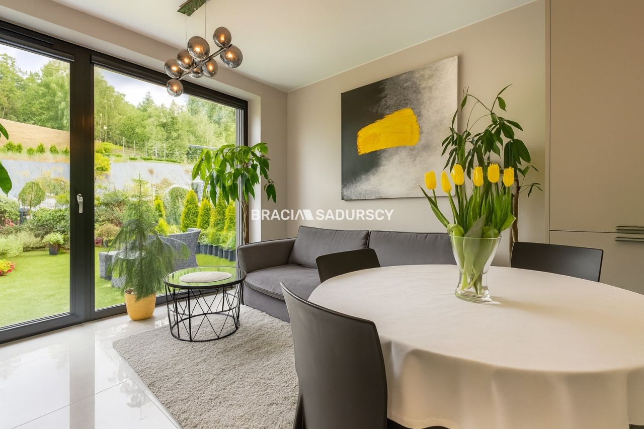 Mieszkanie 4-pokojowe Myślenice, ul. Zacisze. Zdjęcie 2