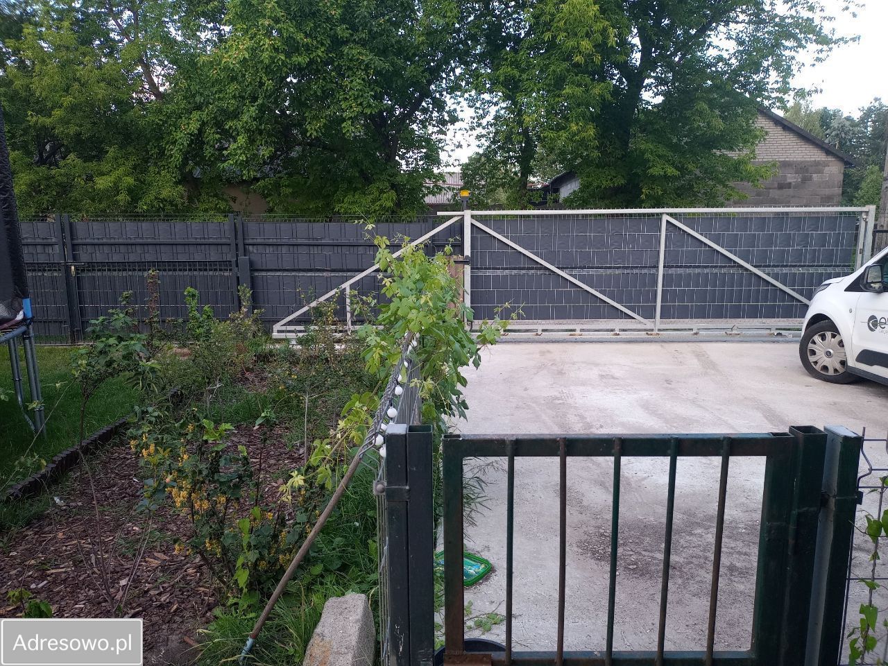 dom wolnostojący, 4 pokoje Brzeziny. Zdjęcie 4