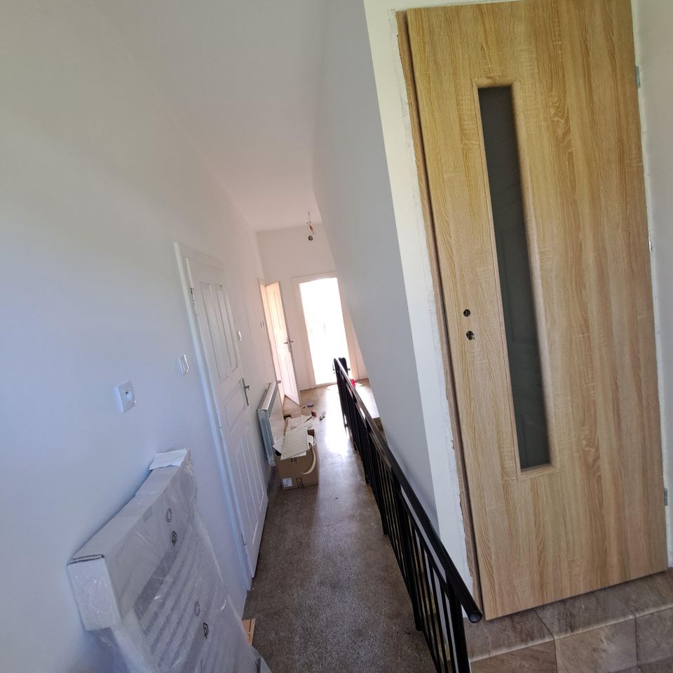 dom wolnostojący, 5 pokoi Jodłowa. Zdjęcie 3