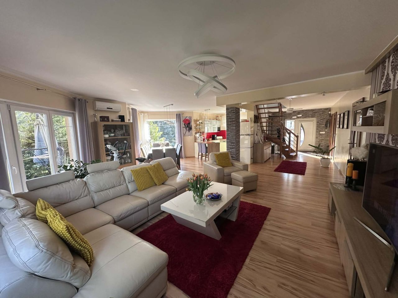 dom wolnostojący, 5 pokoi Chylin. Zdjęcie 12