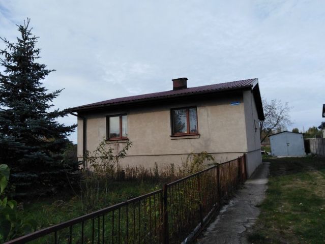 dom wolnostojący, 2 pokoje Radom Józefów, ul. Józefowska. Zdjęcie 1