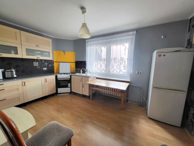 dom wolnostojący, 9 pokoi Czernica. Zdjęcie 5