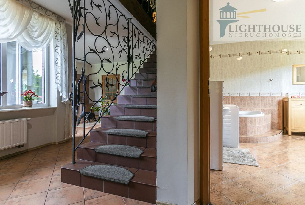 dom wolnostojący, 7 pokoi Trąbki Wielkie. Zdjęcie 14