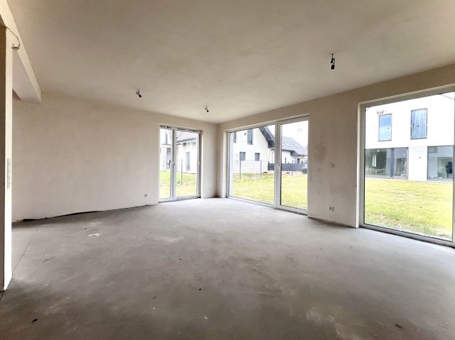 dom wolnostojący, 5 pokoi Morawica. Zdjęcie 7