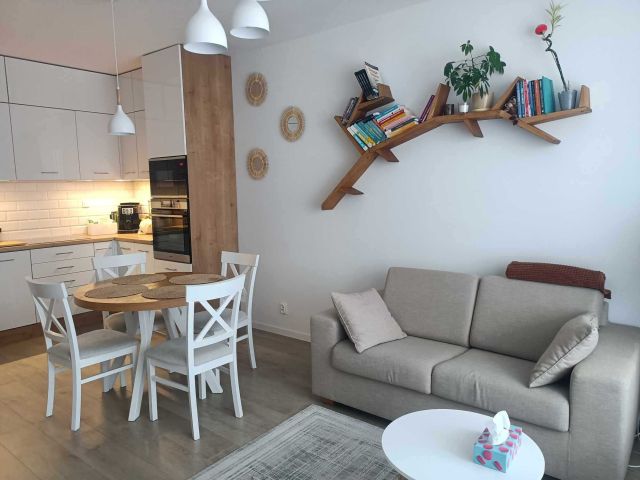 Mieszkanie 3-pokojowe Ząbki, ul. Christiana Andersena. Zdjęcie 1