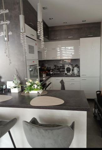 Mieszkanie 4-pokojowe Wodzisław Śląski, os. XXX-lecia PRL. Zdjęcie 1