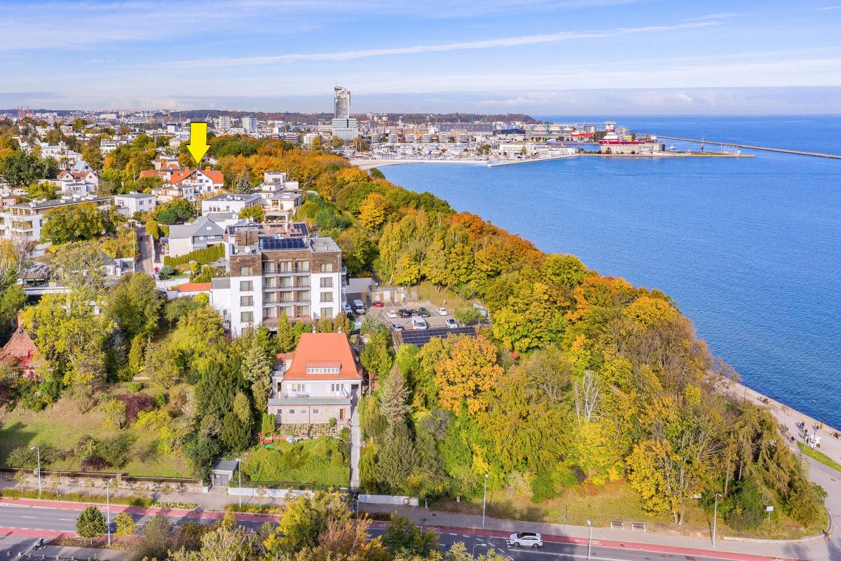 bliźniak, 11 pokoi Gdynia Kamienna Góra, ul. Józefa Korzeniowskiego. Zdjęcie 3