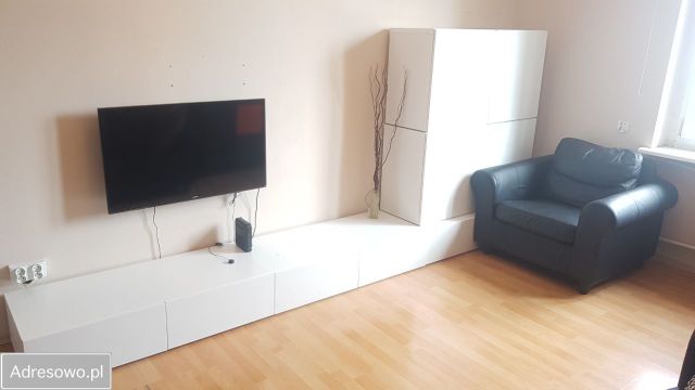 Mieszkanie 3-pokojowe Poznań Stare Miasto, pl. Stanisława Wyspiańskiego. Zdjęcie 1