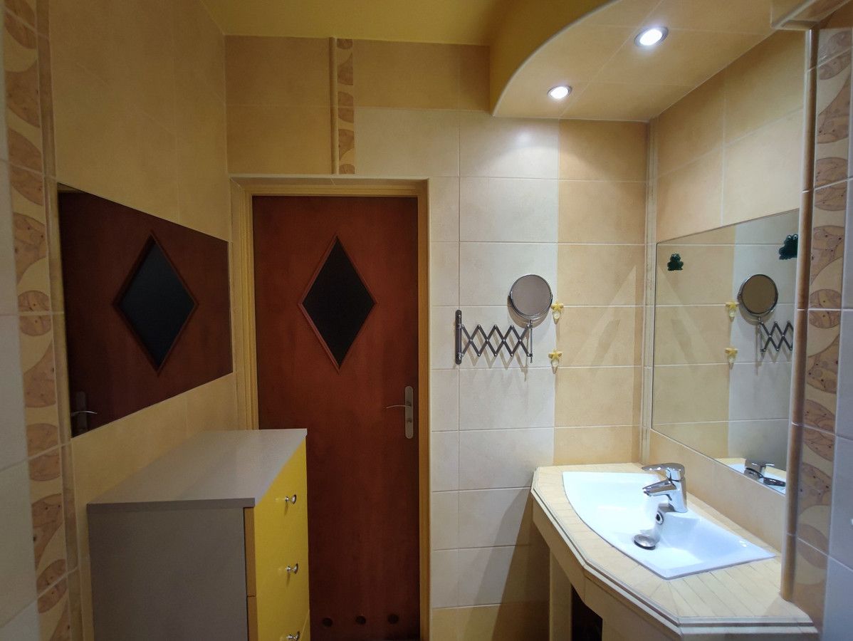 dom wolnostojący, 7 pokoi Strzyżów. Zdjęcie 9