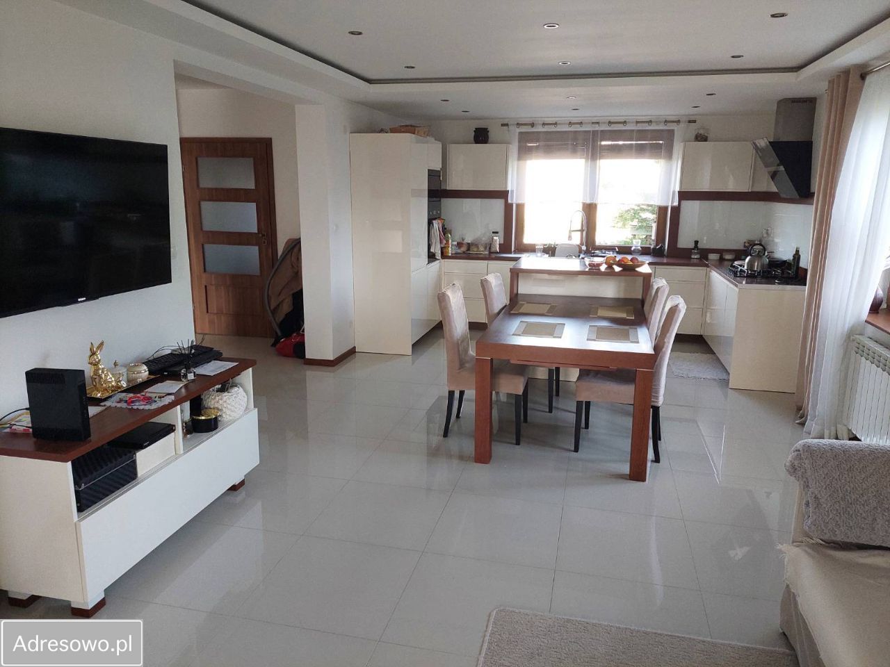 dom wolnostojący, 4 pokoje Poręba-Kocęby. Zdjęcie 4