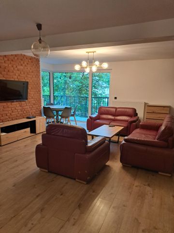 Mieszkanie 3-pokojowe Kraków Podgórze Duchackie, ul. Maurycego Mochnackiego. Zdjęcie 1