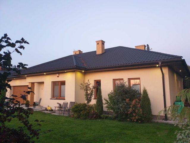 dom wolnostojący, 4 pokoje Wojciechówka. Zdjęcie 1