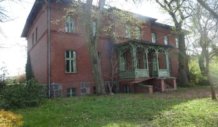 dom wolnostojący, 10 pokoi Nekla, ul. Tęczowa