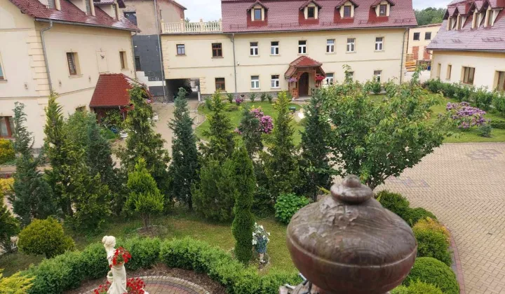 dom wolnostojący, 5 pokoi Jałowiec