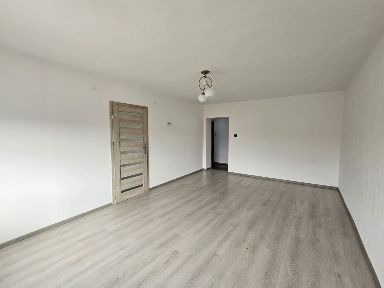 Mieszkanie 2-pokojowe Mrągowo Centrum, ul. Ratuszowa. Zdjęcie 2