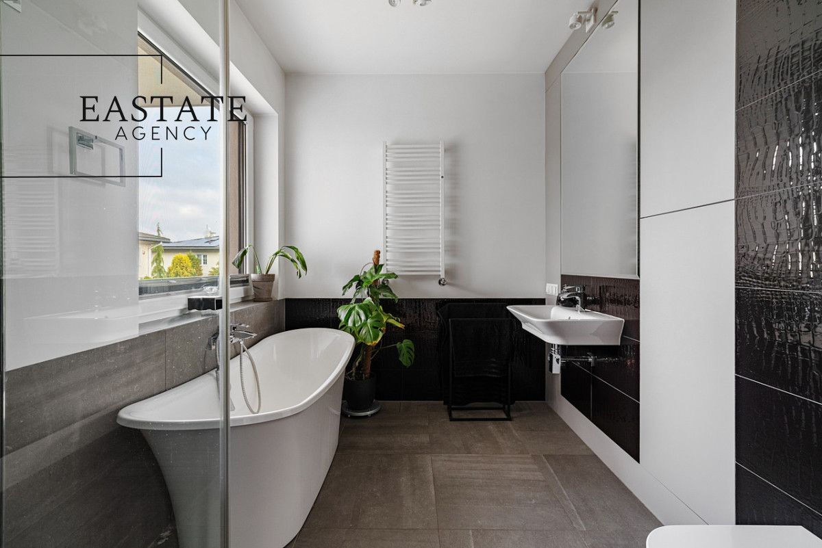 bliźniak, 5 pokoi Łomianki. Zdjęcie 15