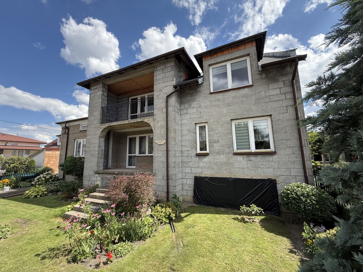 dom wolnostojący, 9 pokoi Kozłów Biskupi, ul. Złota. Zdjęcie 5