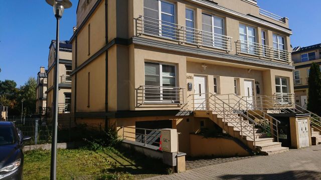 bliźniak, 7 pokoi Warszawa Wawer, ul. Wał Miedzeszyński. Zdjęcie 1