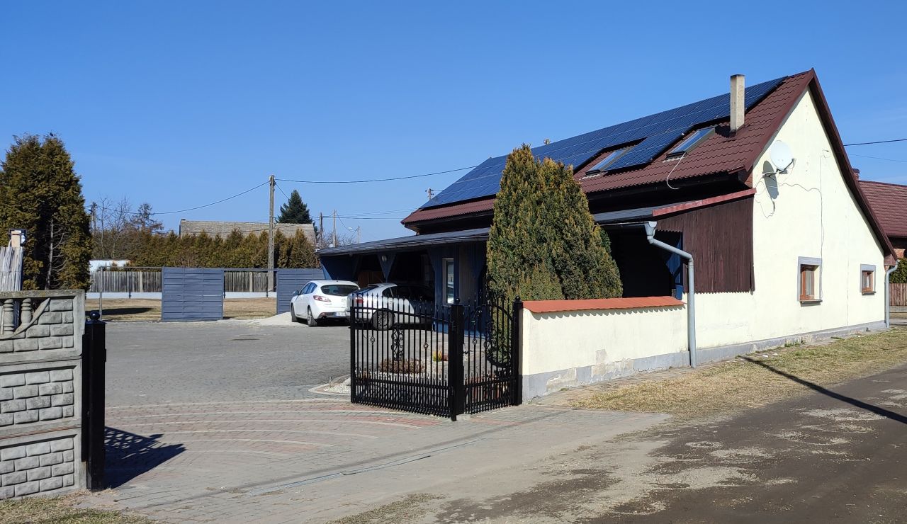 dom wolnostojący, 2 pokoje Solarnia, ul. Strażacka