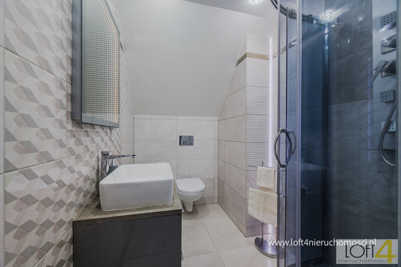 dom wolnostojący, 6 pokoi Radłów. Zdjęcie 9