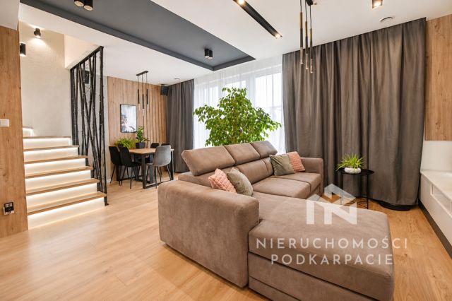 bliźniak, 4 pokoje Rzeszów, ul. Alternatywy. Zdjęcie 2