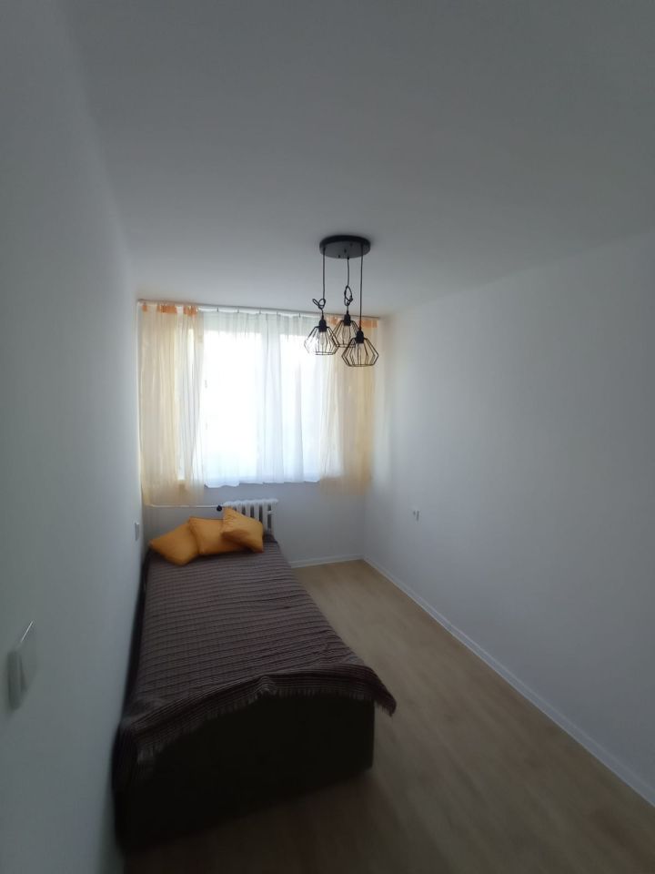 Mieszkanie 3-pokojowe Żywiec, os. 700-lecia. Zdjęcie 4