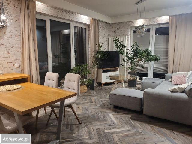 Mieszkanie 3-pokojowe Katowice Muchowiec, ul. Francuska. Zdjęcie 1