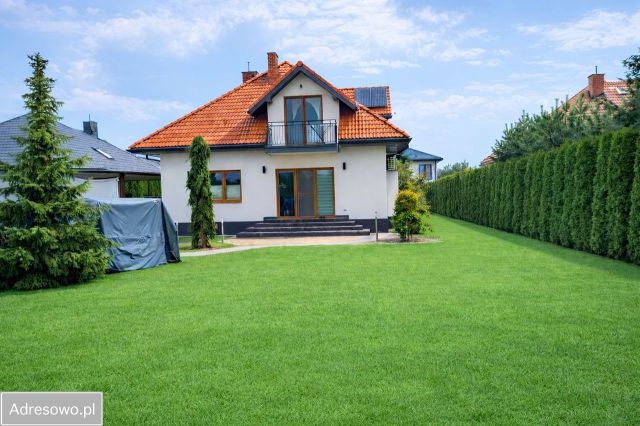 dom wolnostojący, 6 pokoi Piątkowisko, ul. Złota. Zdjęcie 1