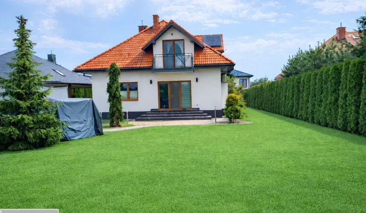 dom wolnostojący, 6 pokoi Piątkowisko, ul. Złota