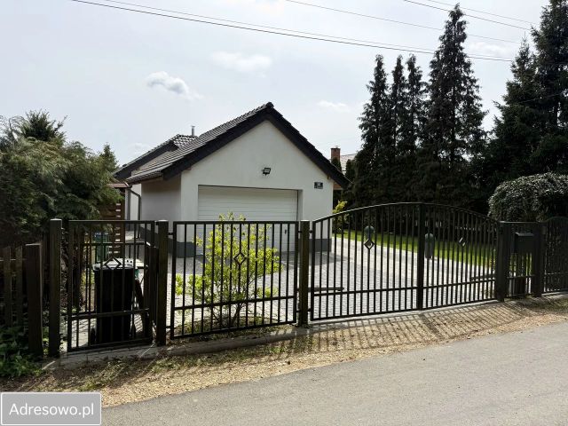 dom wolnostojący, 6 pokoi Hanusek, ul. Saperów. Zdjęcie 3