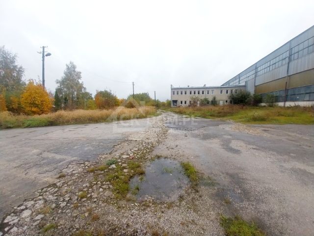 Hala/magazyn Promnik. Zdjęcie 2