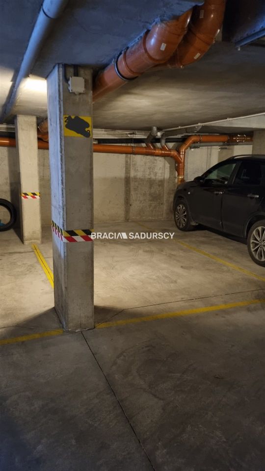 Garaż/miejsce parkingowe Kraków Ruczaj, ul. Pszczelna. Zdjęcie 2