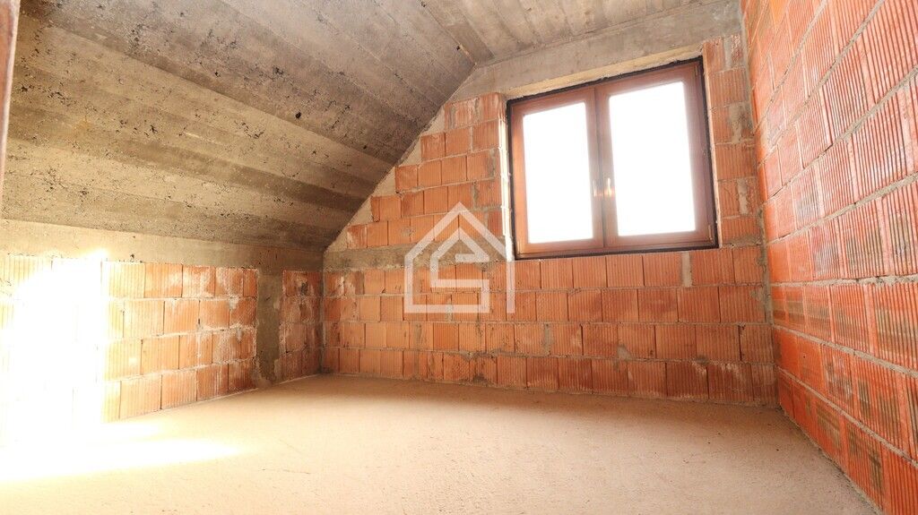 dom wolnostojący, 6 pokoi Ubrzeż. Zdjęcie 14