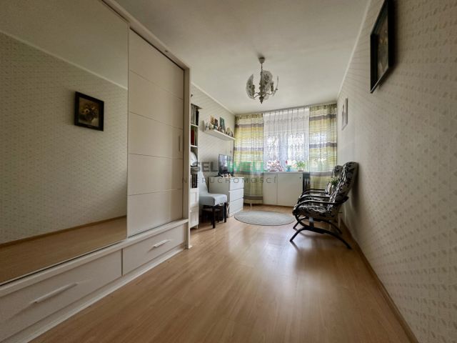 Mieszkanie 3-pokojowe Łódź Bałuty, ul. Wielkopolska. Zdjęcie 1