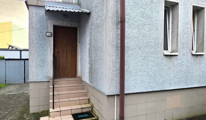 dom wolnostojący, 4 pokoje Sanok, ul. Jana Pawła II