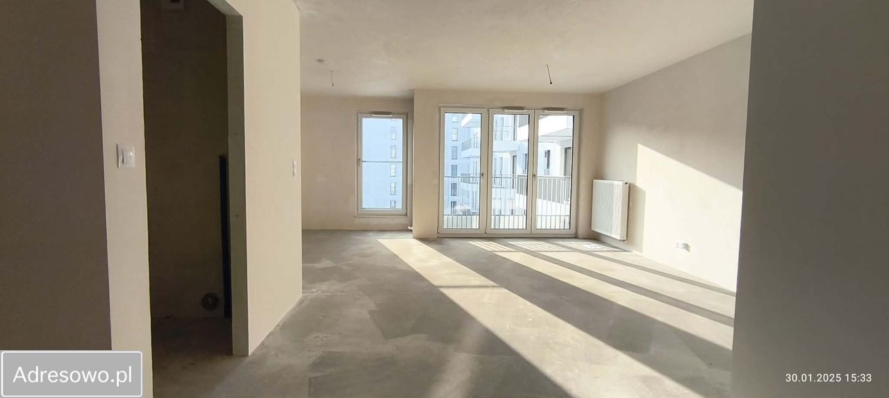 Mieszkanie 4-pokojowe Kraków Czyżyny, ul. Romana Ciesielskiego. Zdjęcie 1