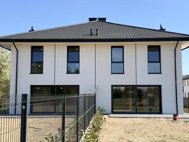 bliźniak, 6 pokoi Brwinów, ul. Powstańców Warszawy. Zdjęcie 2