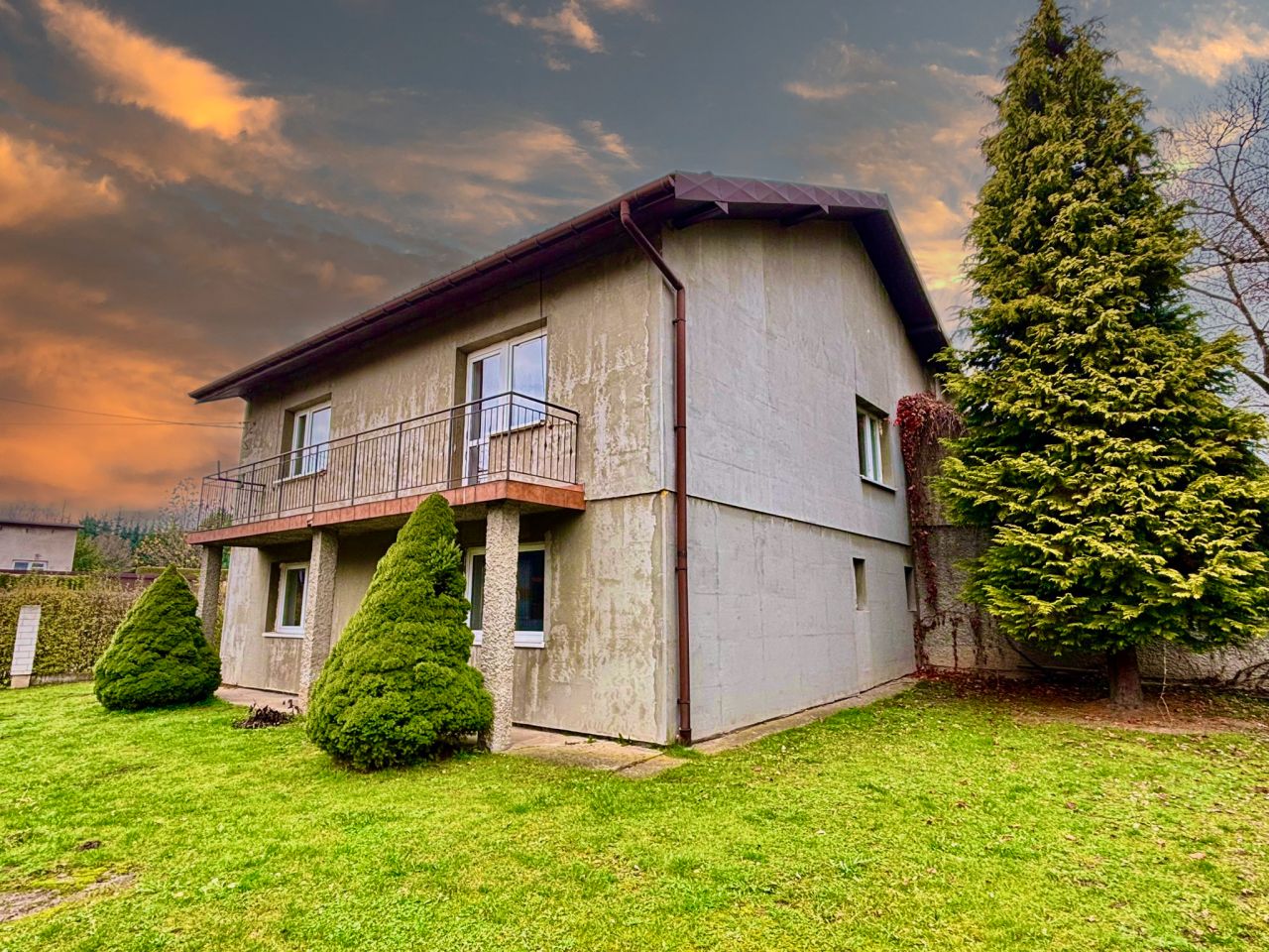 dom wolnostojący, 5 pokoi Wola Radziszowska, ul. Kalwaryjska