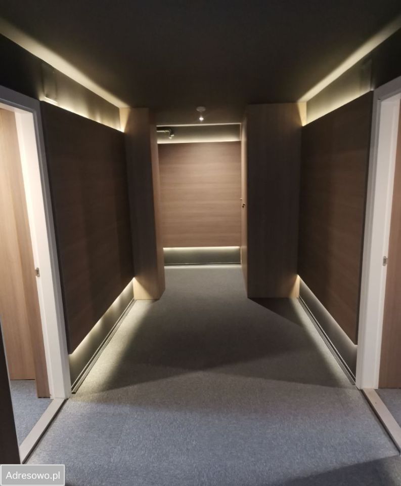 Mieszkanie 4-pokojowe Warszawa Śródmieście, ul. Mazowiecka. Zdjęcie 3