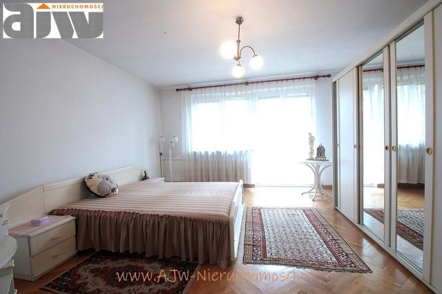 dom wolnostojący, 7 pokoi Izabelin C. Zdjęcie 5