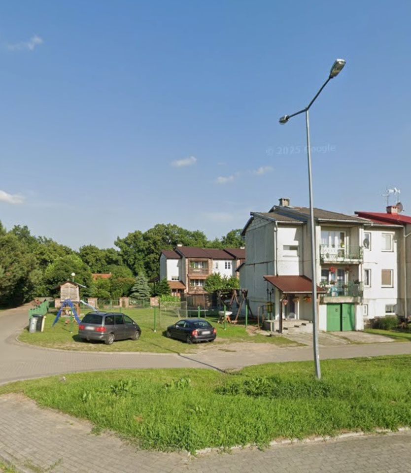 bliźniak, 3 pokoje Opaka, OPAKA. Zdjęcie 1