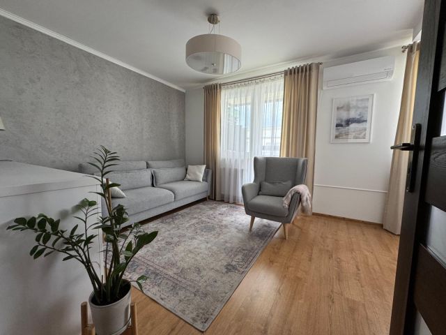 Mieszkanie 3-pokojowe Warszawa Białołęka, ul. Podłużna. Zdjęcie 1
