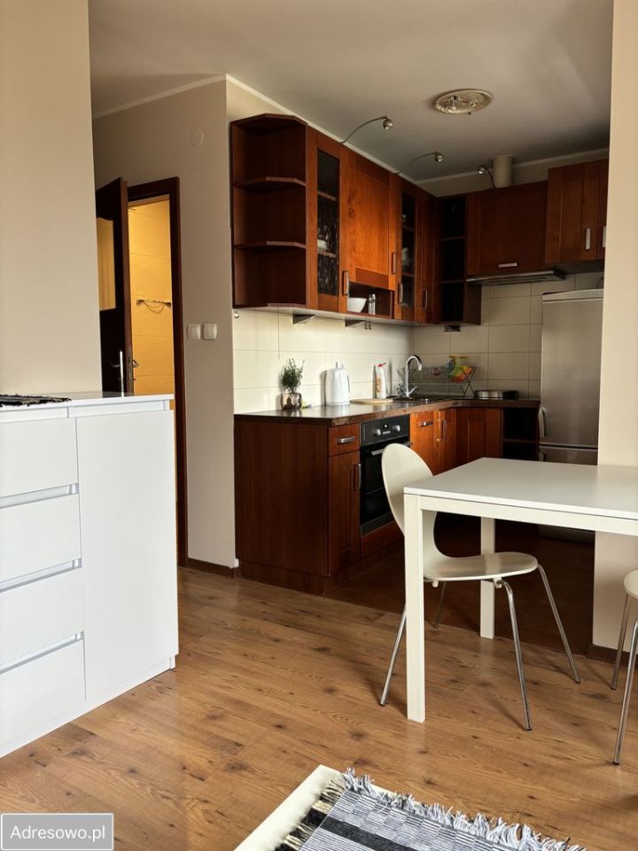 Mieszkanie 2-pokojowe Kraków Kurdwanów, ul. Marii i Bolesława Wysłouchów. Zdjęcie 2