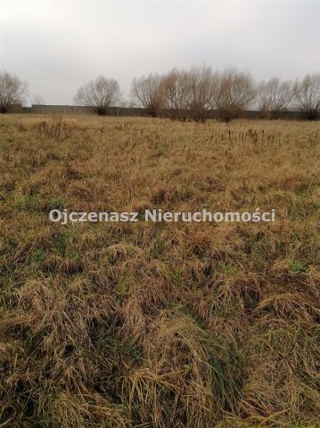 Działka budowlana Stronno. Zdjęcie 1