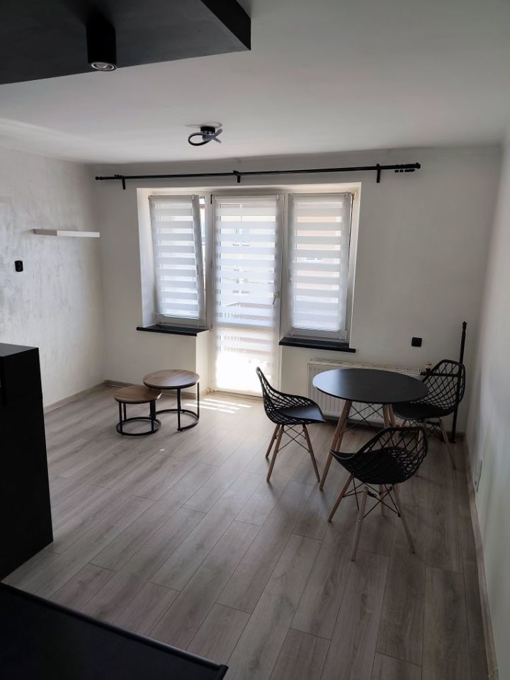 Mieszkanie 3-pokojowe Kłobuck, ul. kard. Stefana Wyszyńskiego. Zdjęcie 1